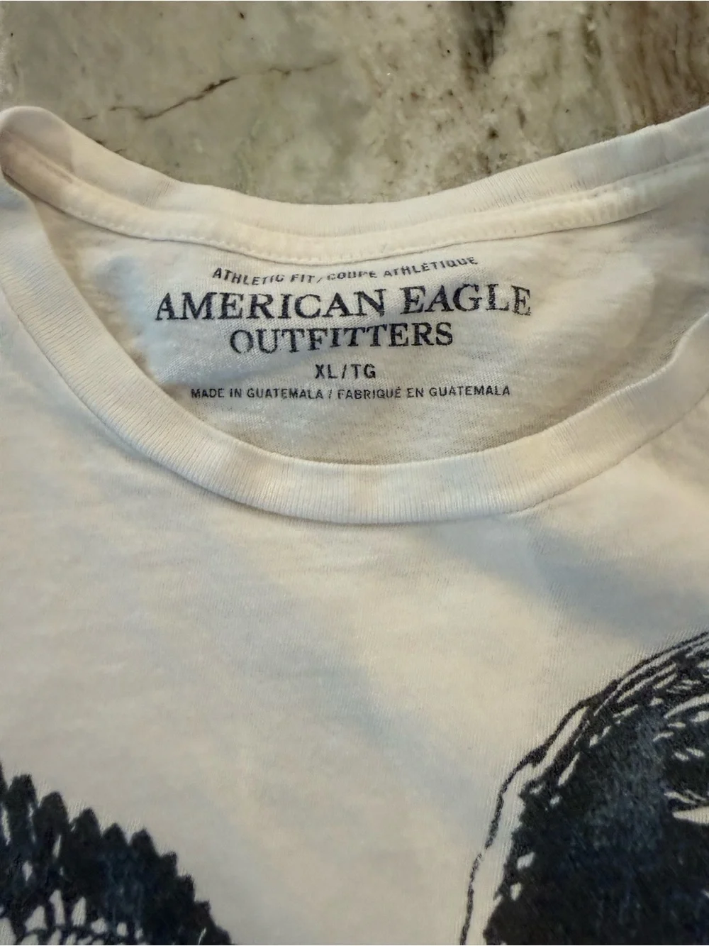 American Eagle Outfitters White Tee with Eagle Graphic Size XL